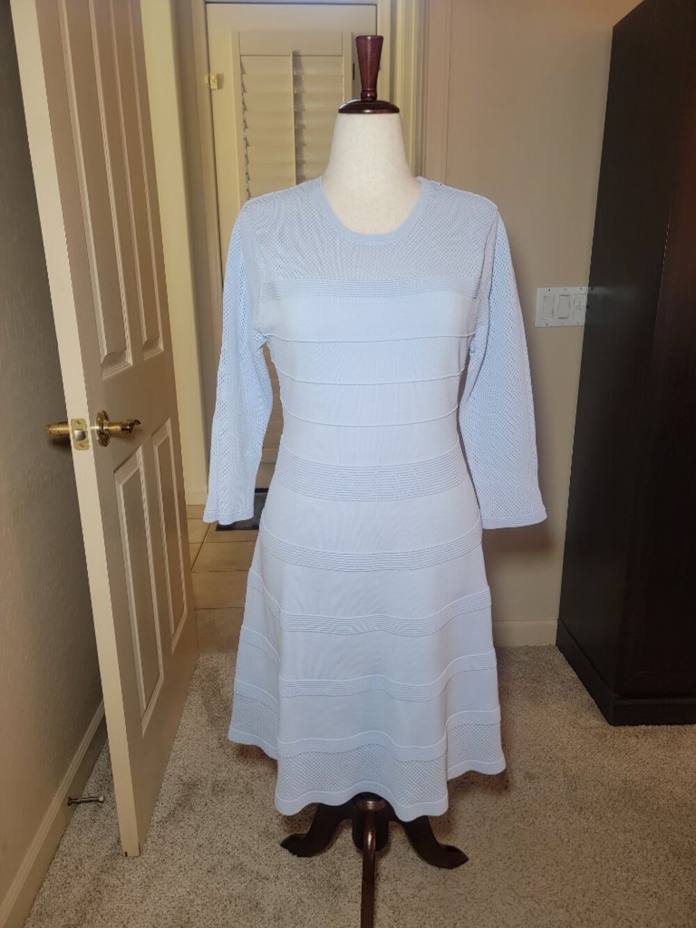 VINCE CAMUTO DRESS WOMEN'S MESH A-LINE SIZE XL STRETCH PONTE, LIGHT BLUE